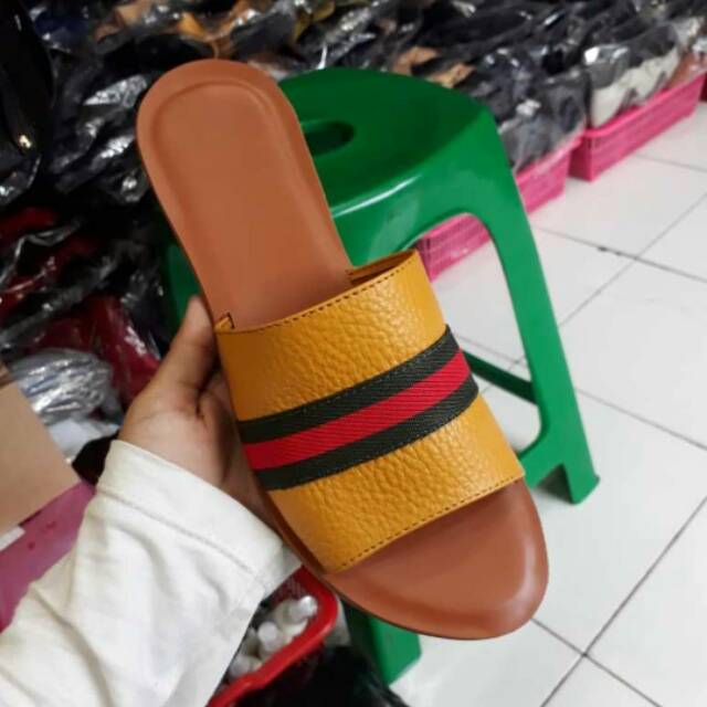 SANDAL WANITA GUCCI