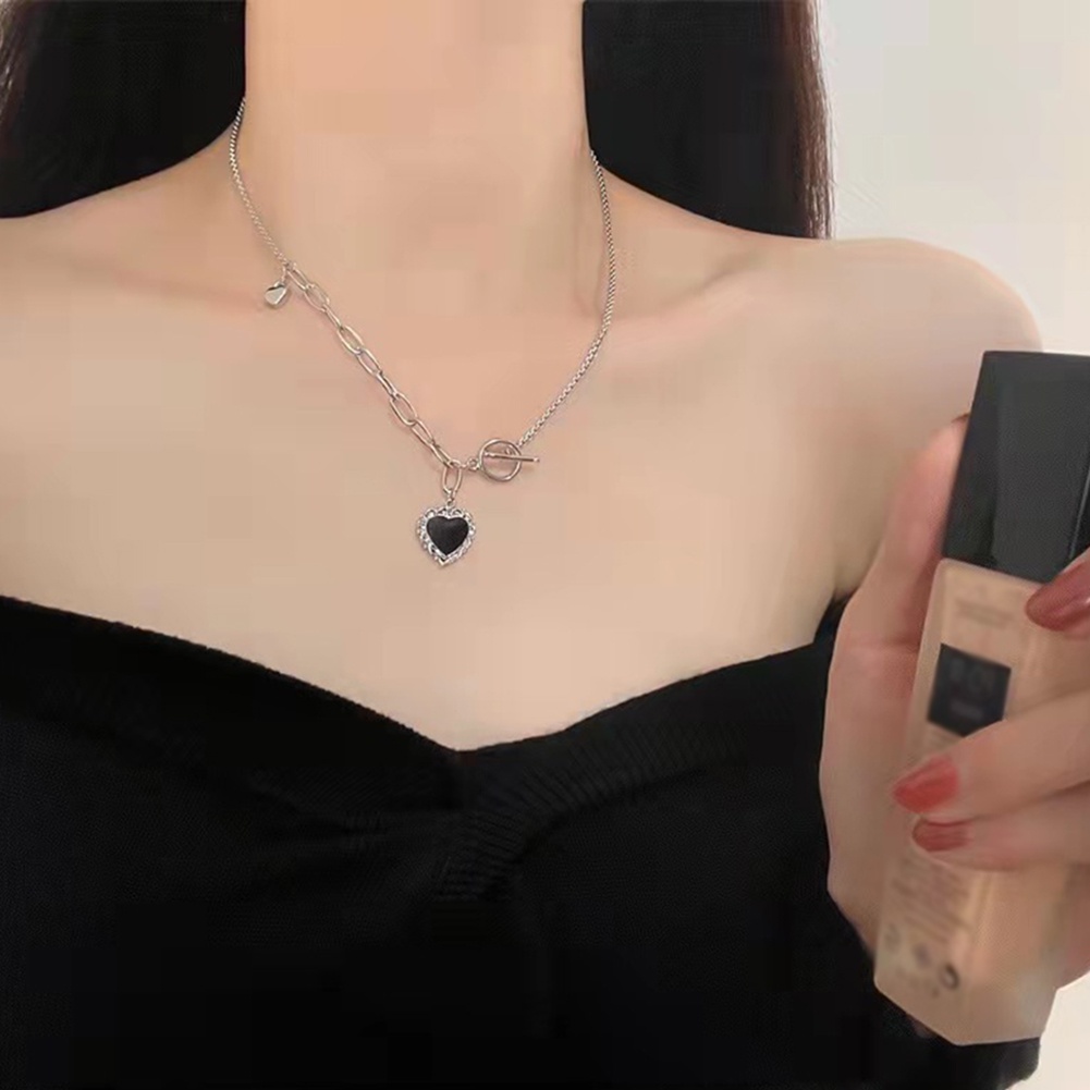 Kalung Rantai Klavikula Dengan Gesper Hati Warna Hitam Gaya Retro Untuk Wanita