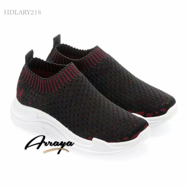 Sale sepatu arraya