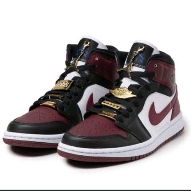 Sepatu Fashion Pria Jordan One Mid SE Black Dark Beetroot