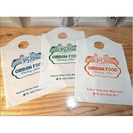 Plastik PE Gunung Ukuran 35x45 cm