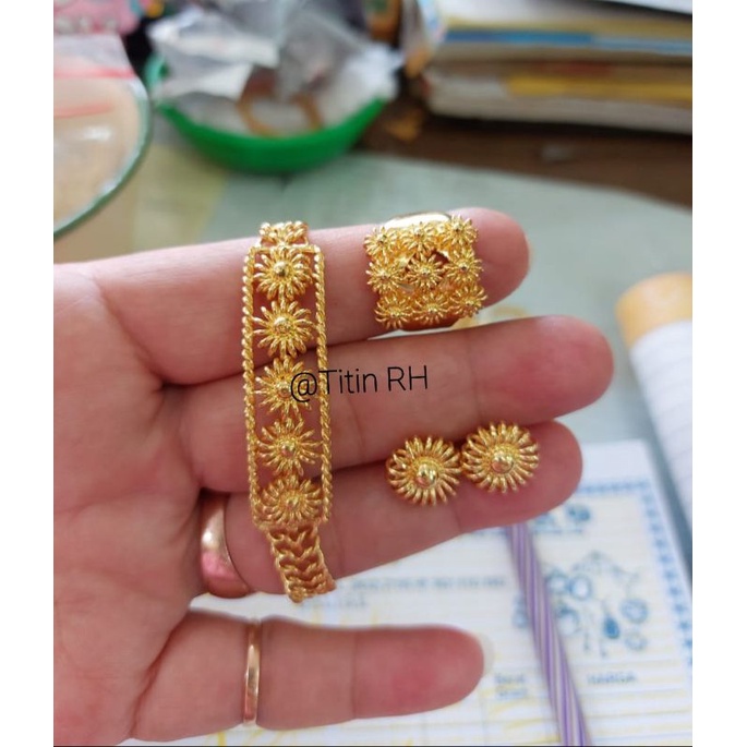 gelang emas 24K LM Kadar 999,9%.