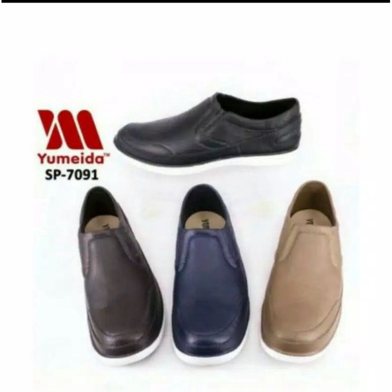 Sepatu Pantofel Karet Pria Yumeida SP-7091L Size 38/43