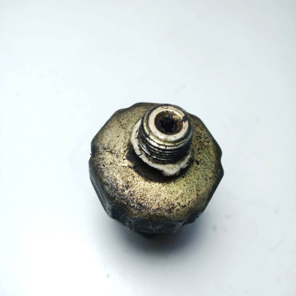 Oil Pressure Switch Nissan Elgrand E50 Navara D22 ZD30DDTI KA24DE 25240-8996E Niles Japan p15 original ori asli copotan