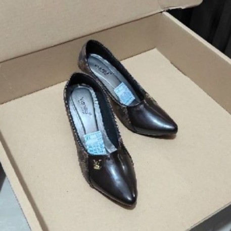 Produk Cuci Gudang Model Heels Habisin Stock Nggak Produksi lagi, last stock, siapa cepat dia dapat!