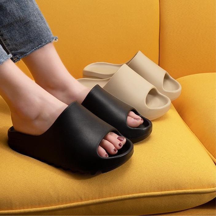 SANDAL YEEZY MONSTERA SLIDE KARET SENDAL SLIPPER KANYE WEST TEBAL