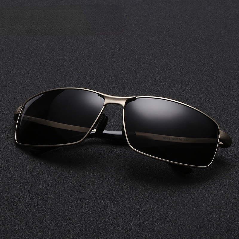 Kacamata Hitam Polarized Bentuk Persegi Panjang Bahan Stainless Steel Untuk Pria