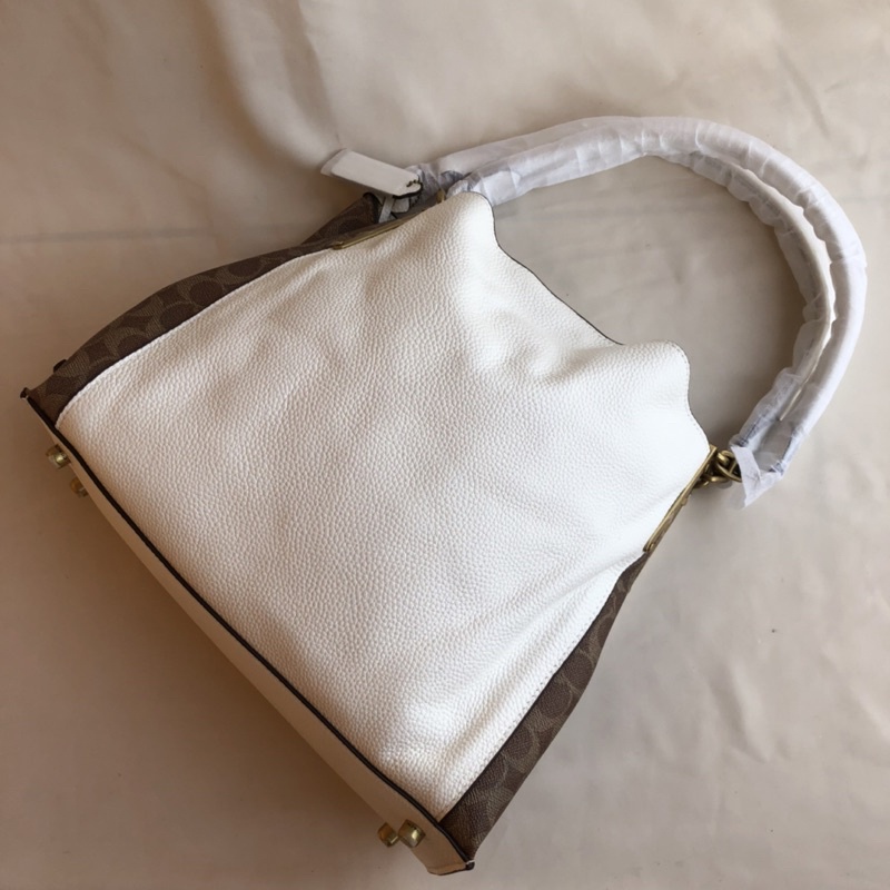 Coach Dalton 31 With Signature Canvas Blocking(76078)