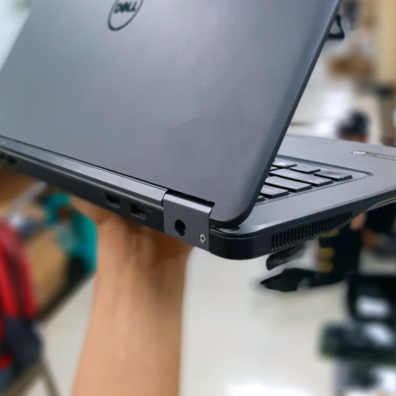 FLASH SALE!! Laptop MURAH GARANSI UltraBook Dell E 7450 SSD