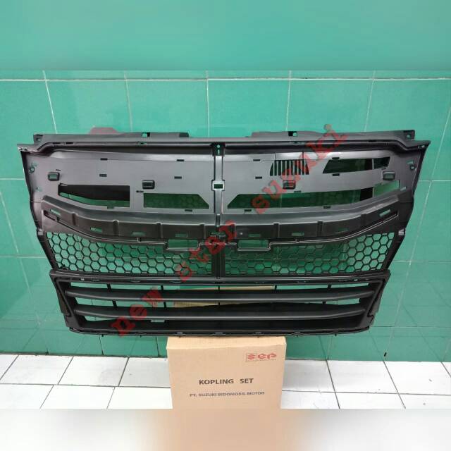 Grill bumper ertiga 2016