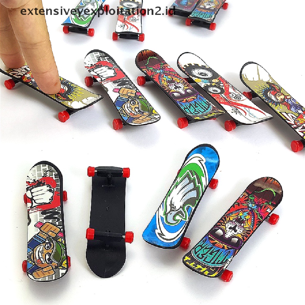 1pc Mainan Skateboard Jari Mini Bahan Plastik Untuk Anak Laki-Laki