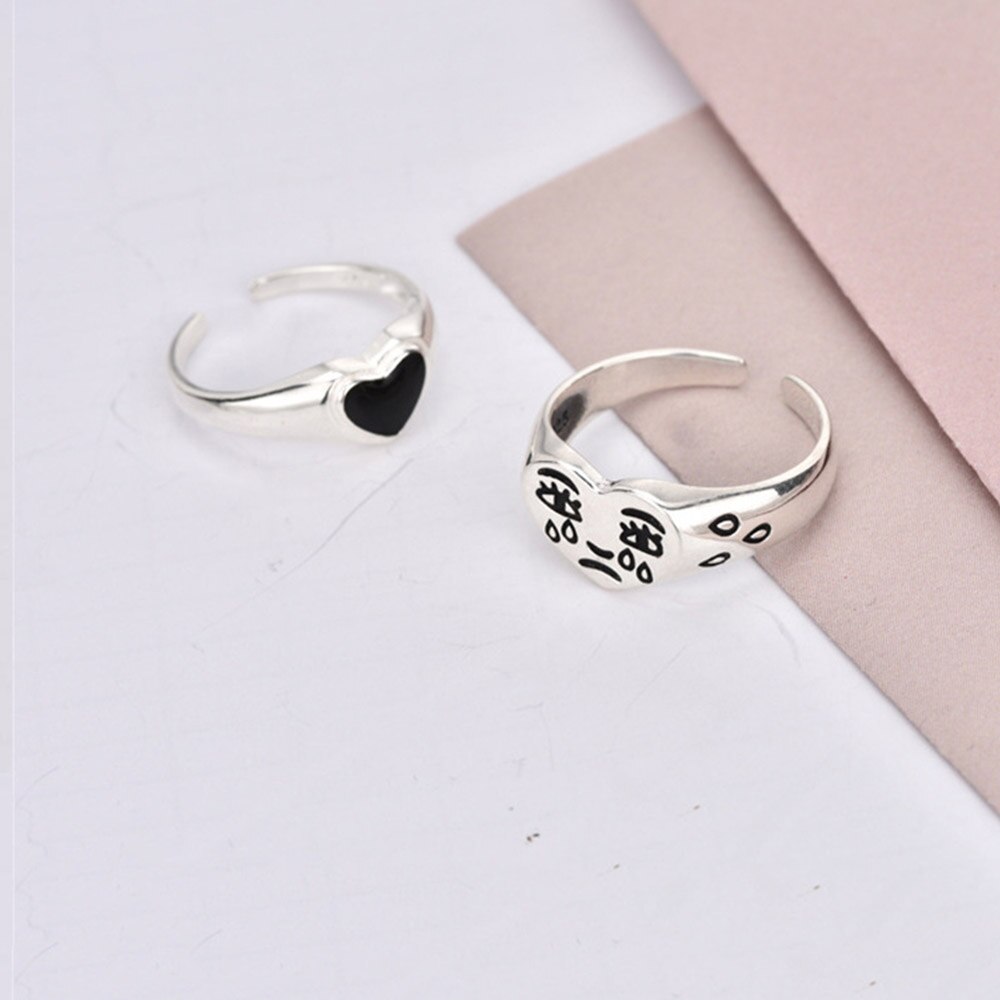 Cincin Model Terbuka Dapat Disesuaikan Desain Hati Warna Hitam Gaya Vintage Korea Untuk Wanita