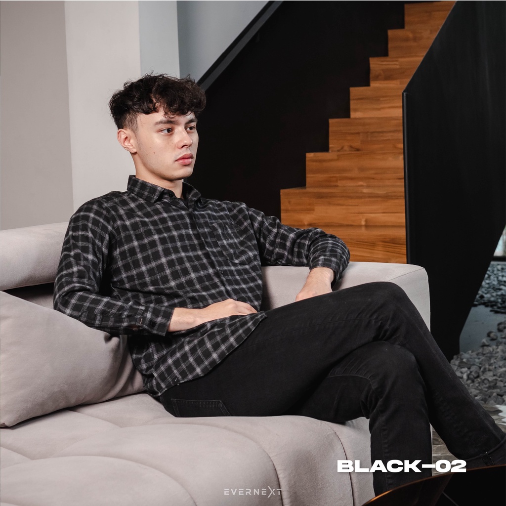 Kemeja Flannel Pria Lengan Panjang Casual Black Premium Terbaru