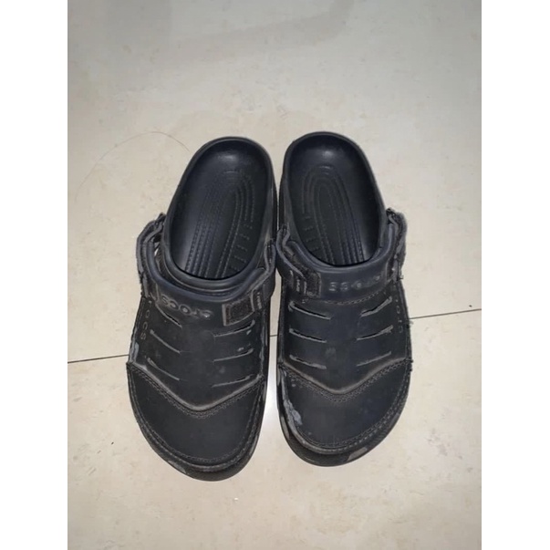 Sandal Hitam Crocs size 42 Preloved