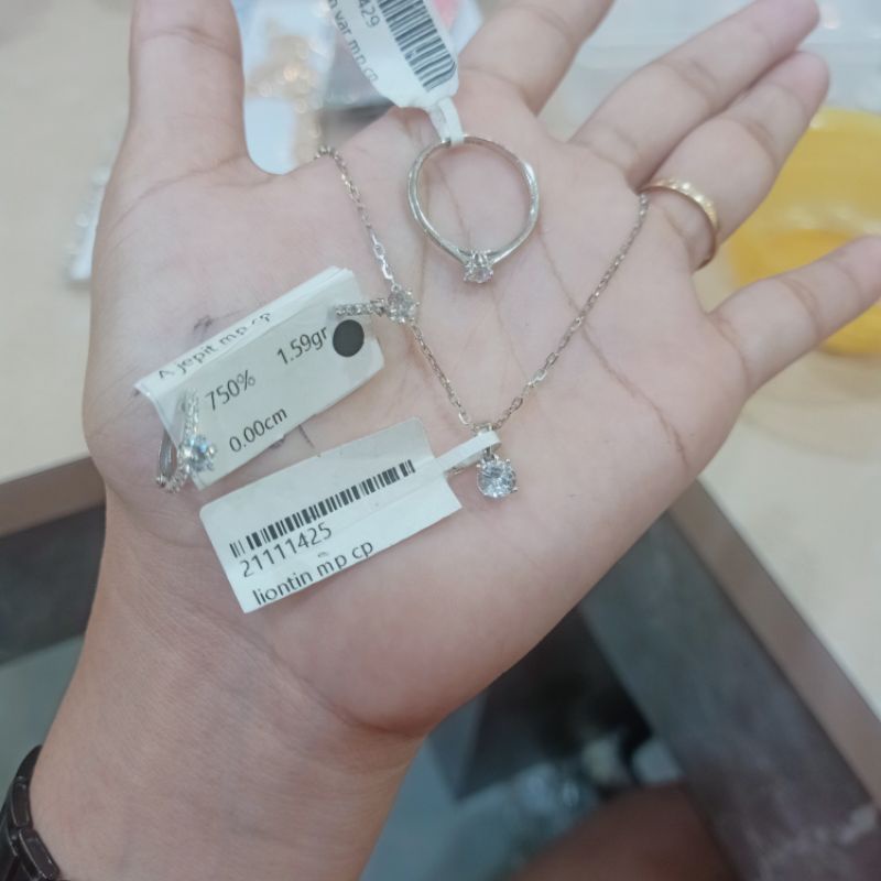 set perhiasan emas putih kadar 750% emas asli Jakarta 17k
