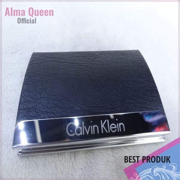 

TERLARIS TEMPAT KARTU NAMA EKSKLUSIF CK 007 / EXCLUSIVE NAME CARD HOLDER / WARNA HITAM