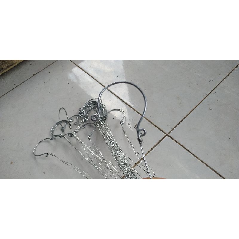 GANTUNGAN POT BESI/GANTUNGAN POT BUNGA