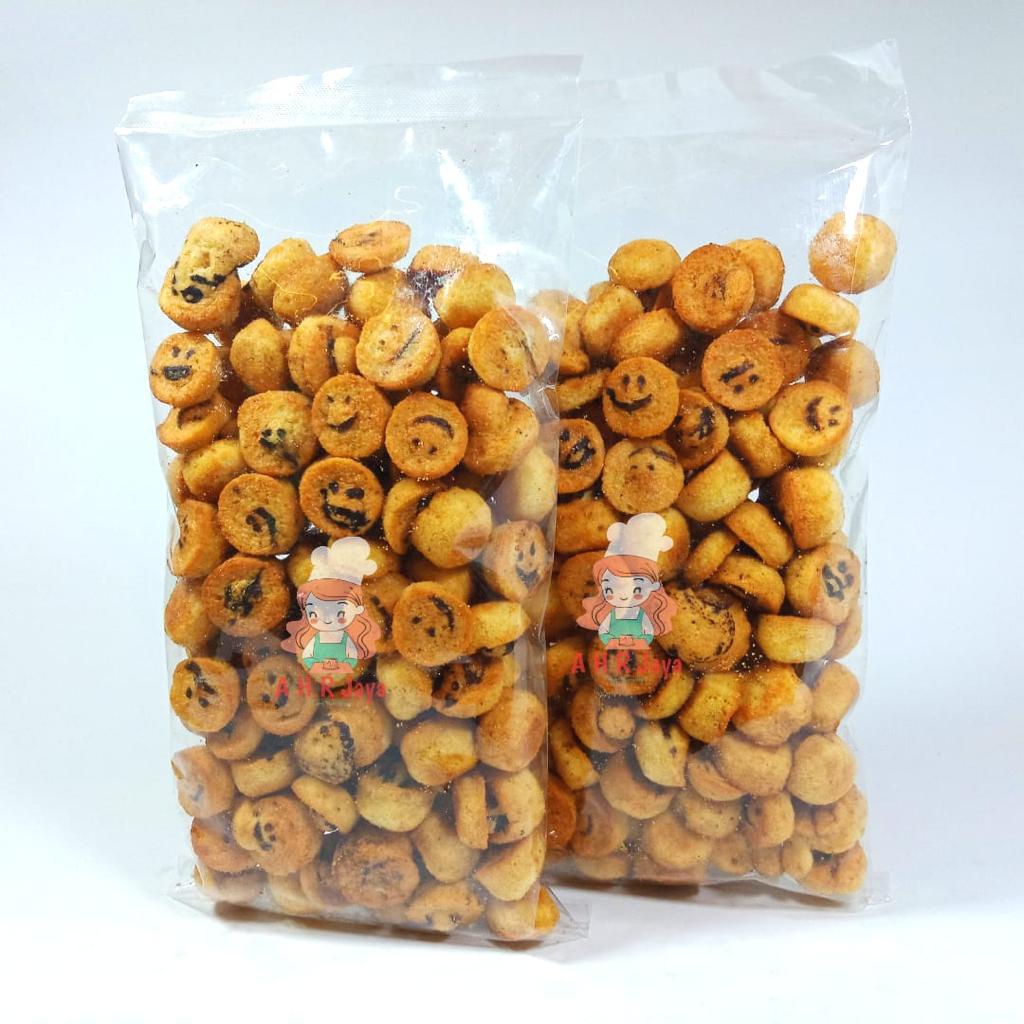 

Bolu Manalagi 250 gr / Bolu Kering Smile Bagelen Enak Kiloan Murah / Bolu Mini Smile