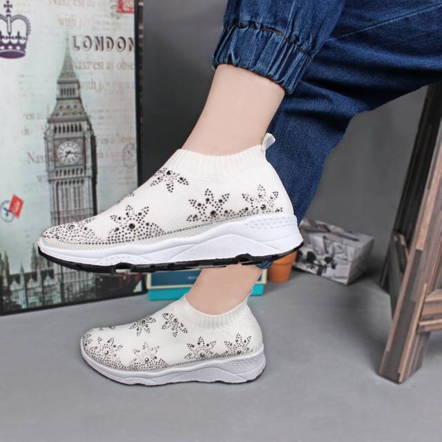 sepatu diir Fushion  m359