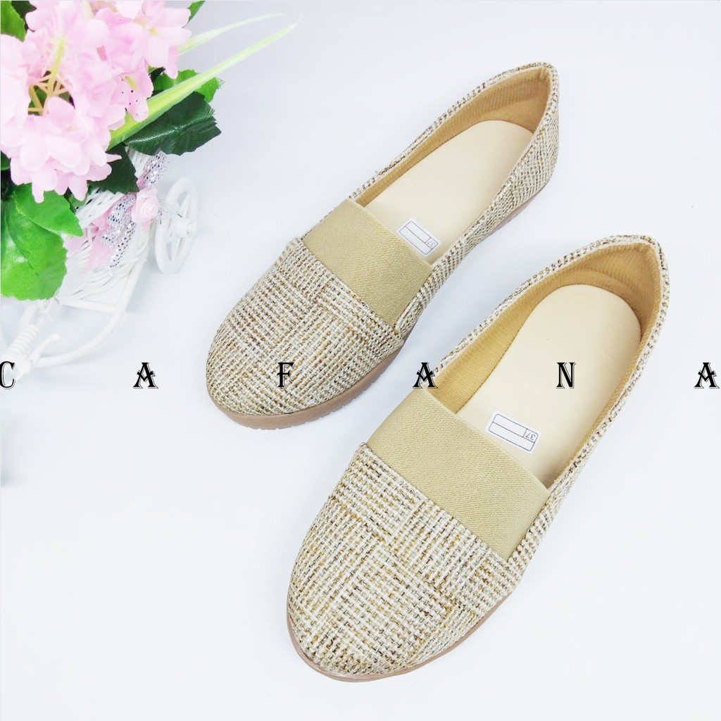 Sepatu Wanita Flat Shoes Aqila SDB106