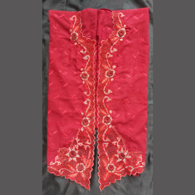 Bahan Kebaya Encim Bordir Kain berpola Merah Tua GC23: Kain Guci Merah