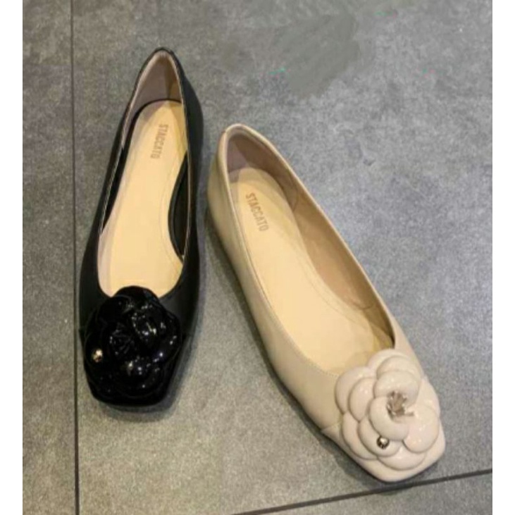 BIG SALE Staccato Flat Shoes Beige / Black Flower