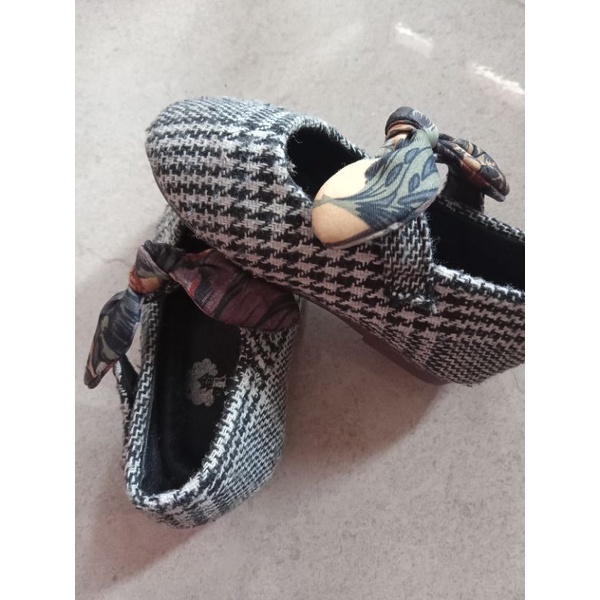 PRELOVED SEPATU BABY TREEHOUSE SIZE 20
