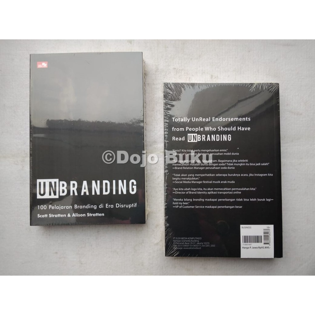 Buku Bisnis Unbranding by Scott Stratten