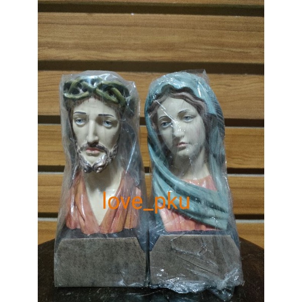 Patung Wajah Yesus dan Maria