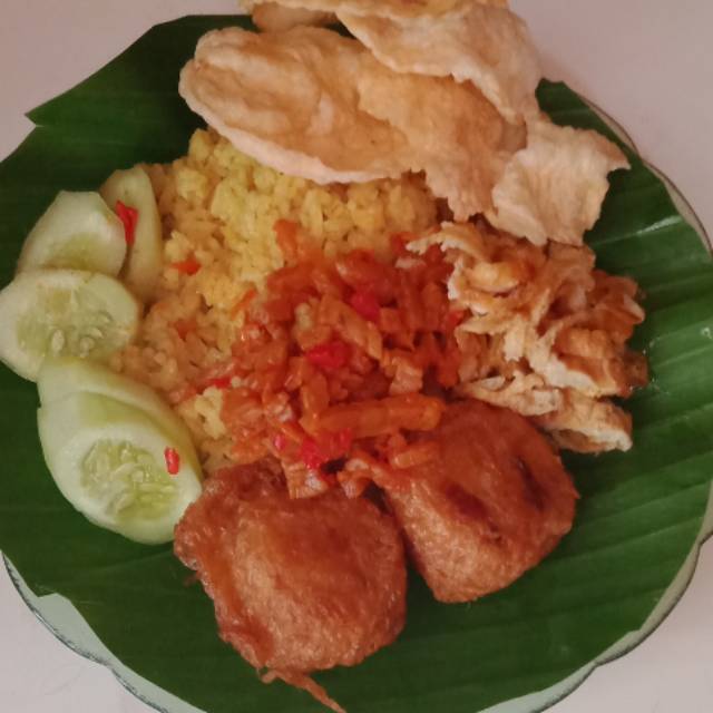 

Nasi kuning