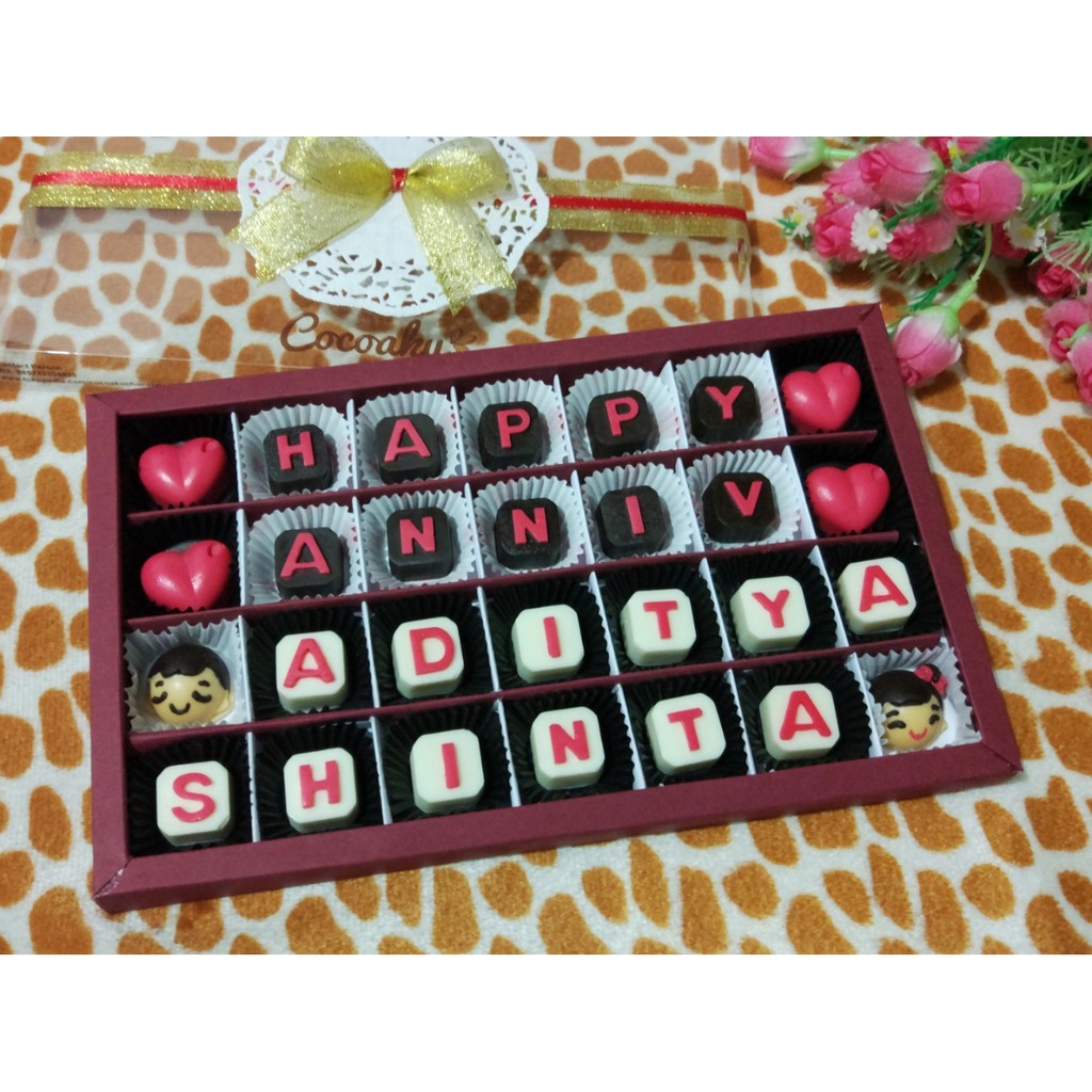

Cokelat Anniversay (box mika 28 sekat)