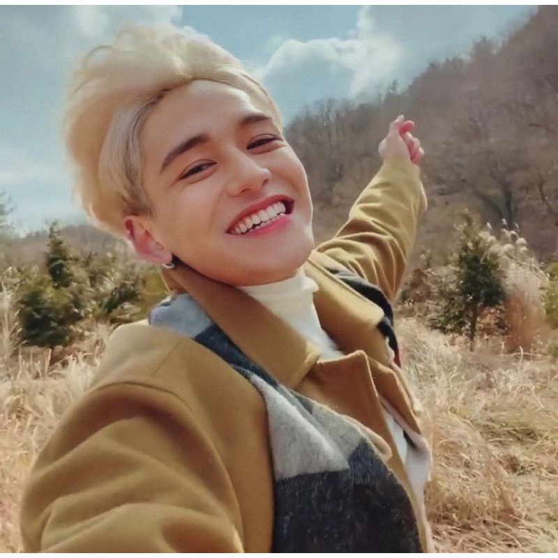 [PELUNASAN] Lucas wayv holiday