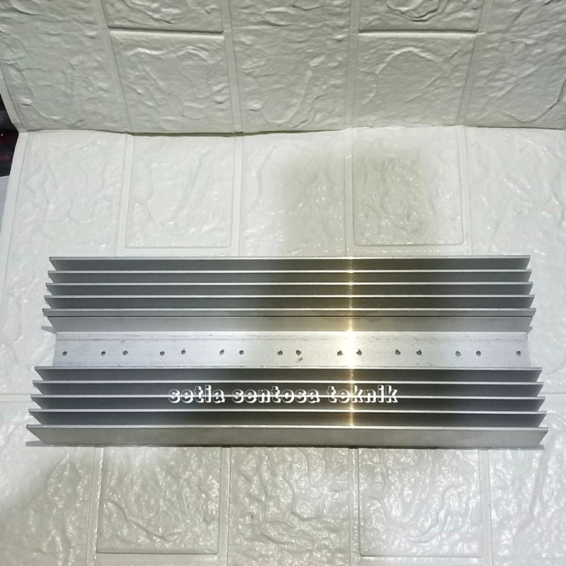 Heatsink pendingin SANKEN 5 Sirip 30Cm 6mm TEBAL sudah di bor