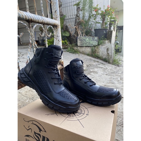 SEPATU PDH TOURING /CASUAL MODEL TAWON KULIT SAPI ASLI MERK SPARTA