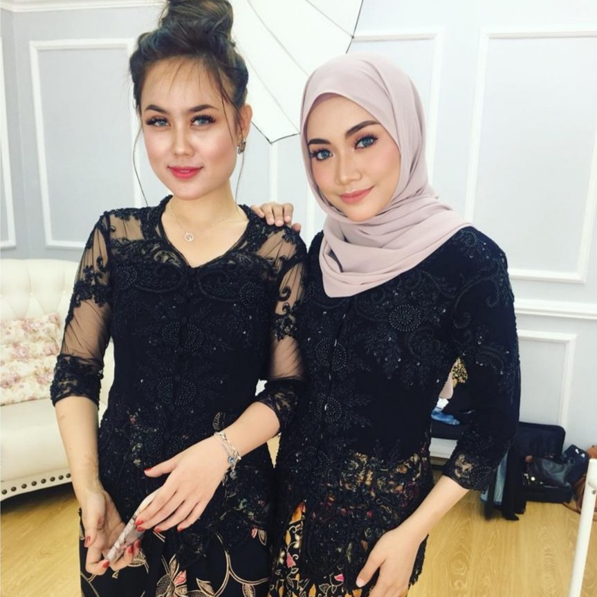 30+ Ide Model Kebaya Hitam Modern