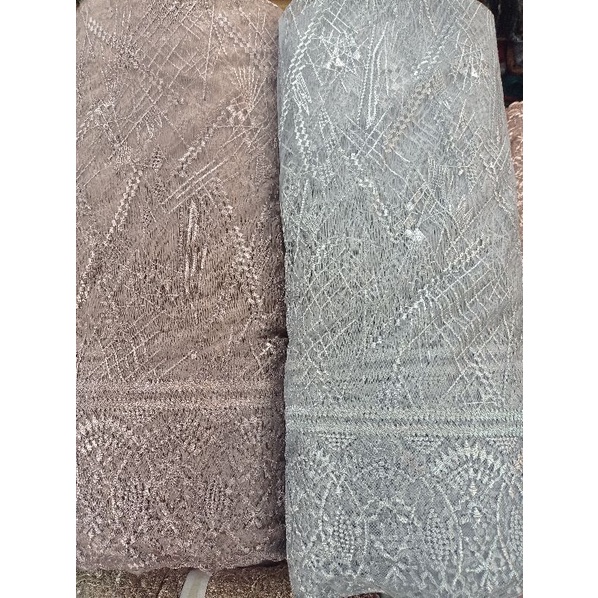 KAIN BROKAT TILE MOTIF BUNGA (HARGA PER SETENGAH METER)