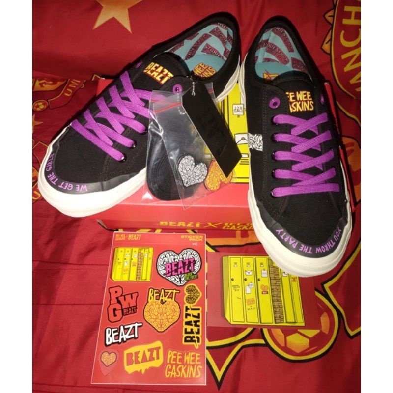 Sepatu beazt x pee wee gaskins