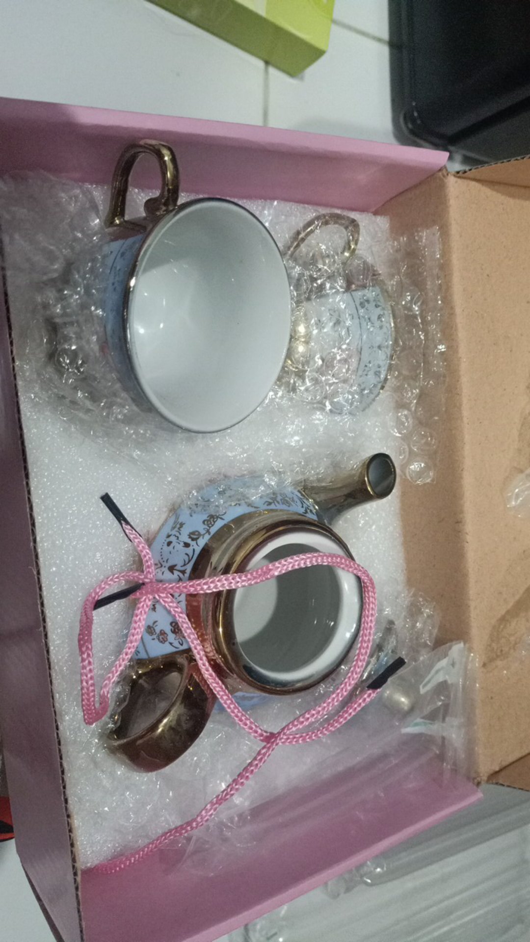 [lulu] Set Cangkir Teh 3in1 Keramik / Motif Bunga Rose Teapot Cup Porcelain / Teko Teh Hadiah Kado