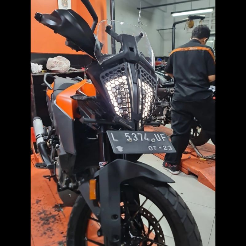 Headlamp Guard Pelindung Lampu Street Fender KTM 250 390 ADV Adventure