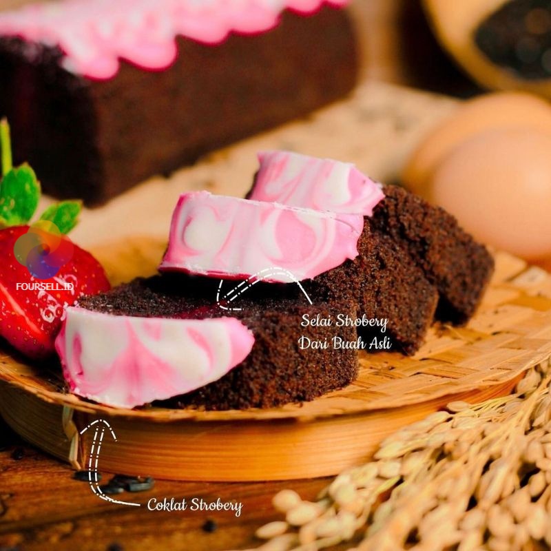 

Boketem Strawberry Bolu Ketan Hitam Oleh Oleh Bandung