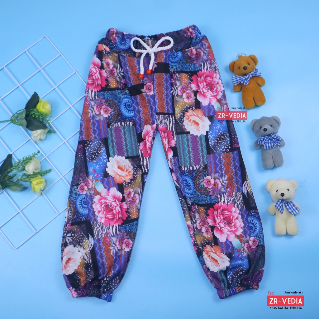 Jogger Bunga uk 5-6 Tahun / Scuba Premium Joger Pants Import Celana Panjang Anak Perempuan Kembang