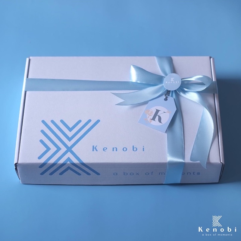 [[ T w i n z y - Box ]] Kado Bayi Kembar | Baby Hampers | Kado Lahiran | Hampers Bayi Newborn | Gift Box Baju / Jumper / Topi / Sepatu / Slabber / Kaos Kaki / Handuk Bayi [[ Kenobi Box ]]