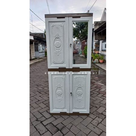 lemari plastik club grand louis kaca