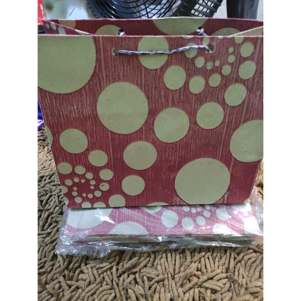 

Paper Bag Motif Lanscape ukuran R5 (18.22.12)