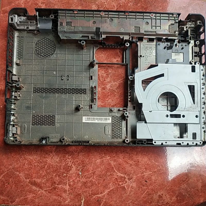 casing / kesing belakang laptop Toshiba L510