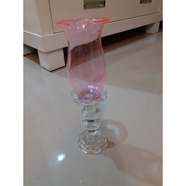 TEMPAT LILIN KRISTAL