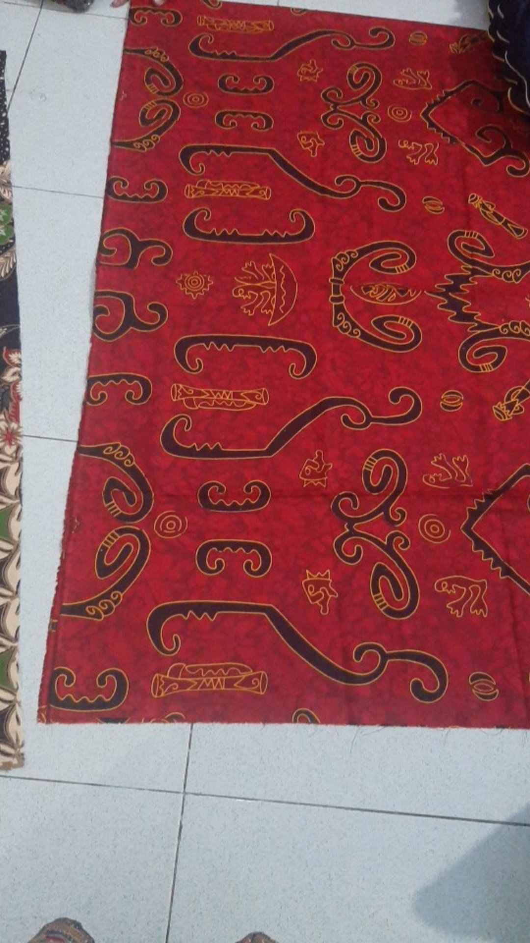 Kain Batik Solo Papua Merah ( Katun Primissima )