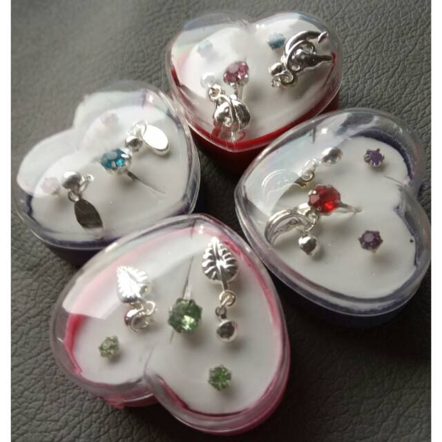 Set Love Anting dan Cincin Anak