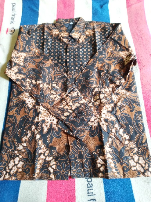 Hitam Coklat Kemeja Batik Pria Lengan Panjang Berfuring Asli Solo Motif Kisanak