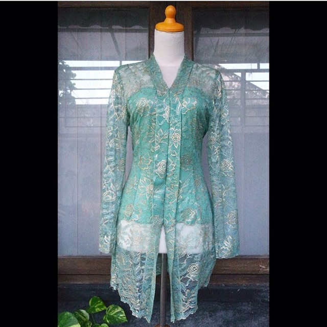 Kebaya Bekas/Kebaya wisuda/atasan kebaya/preloved kebaya/kebaya dewasa/kebaya modern/kebaya kartini